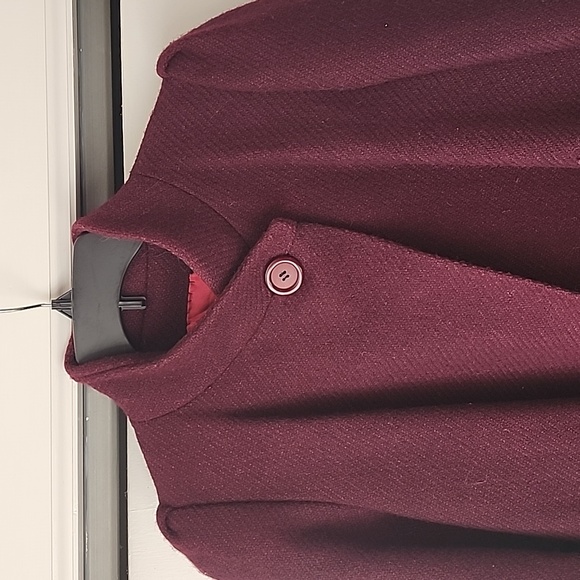 Beautiful maroon long vintage coat - Picture 3 of 7